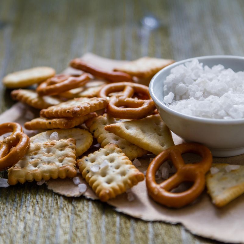 Salzige Snacks sind der Klassiker unter den Partysnacks
