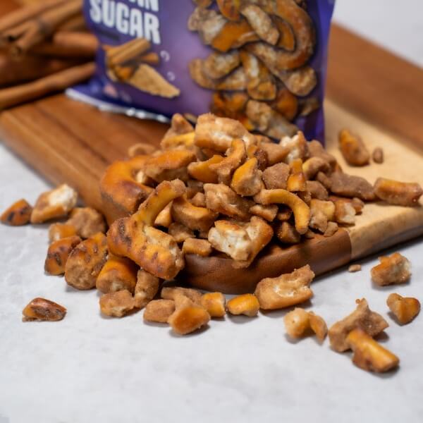 Pretzel Pete Pieces Cinnamon Brown Sugar Brezeln - 8x160g