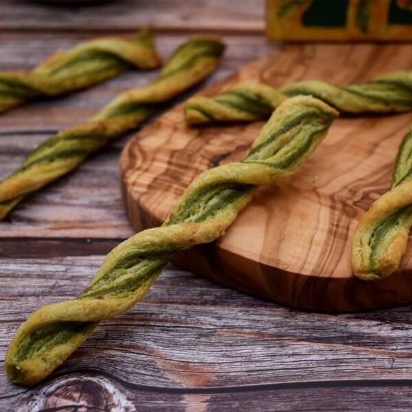 Roland Twist Excellence Gruyère Spinat Stangen